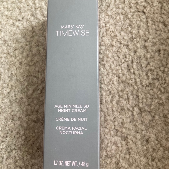 MaryKay Timewise Age Minimize 3D Night Treatment Cream - 1.7oz~ combination/oily - Picture 1 of 2